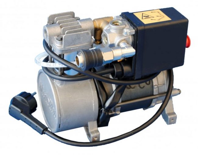 Compressore Monocilindrico 115V/60 Hz diretto con pressostato