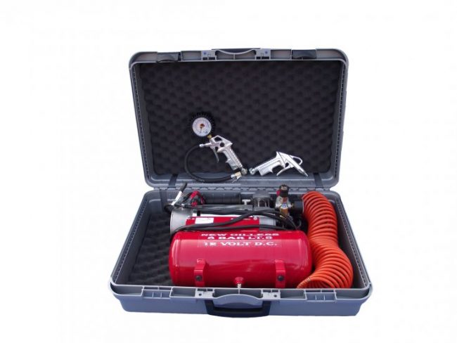 Compressore Bicilindrico a valigetta 24V DC VENTILATO per lavoro ciclo continuo con SERBATOIO 5 LT