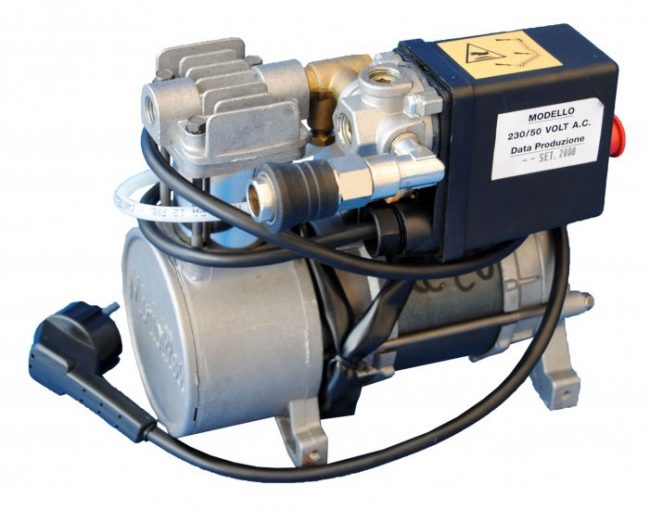 Compressore Monocilindrico 230/50 v diretto con pressostato
