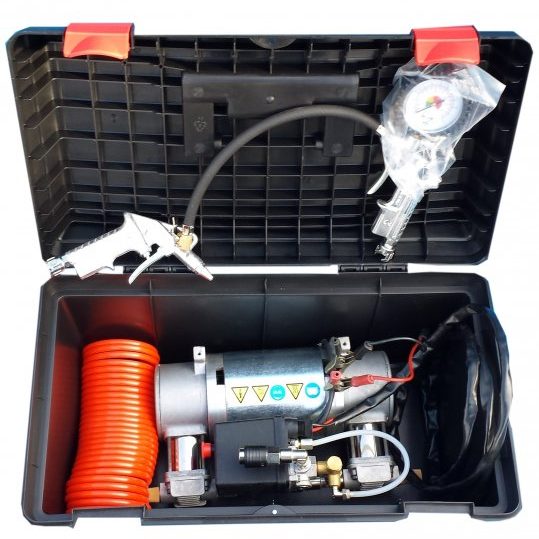 Compressore Bicilindrico a valigetta 12V DC VENTILATO per lavoro ciclo continuo con Pressostato