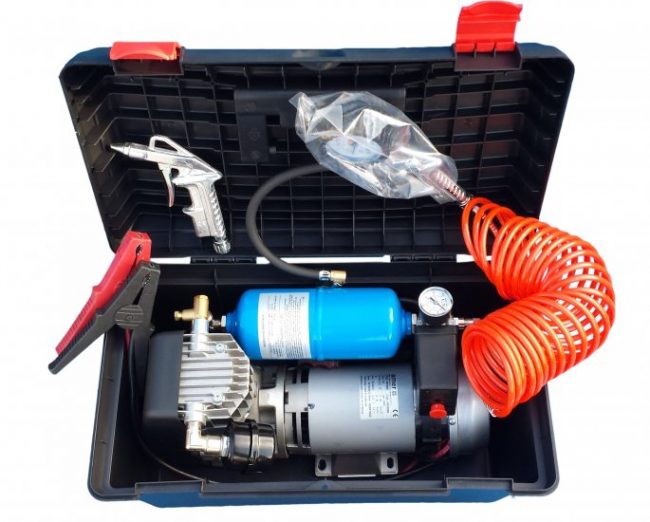 Compressore Monocilindrico 12V DC 600 watt VENTILATO lavoro a ciclo continuo con pressostato